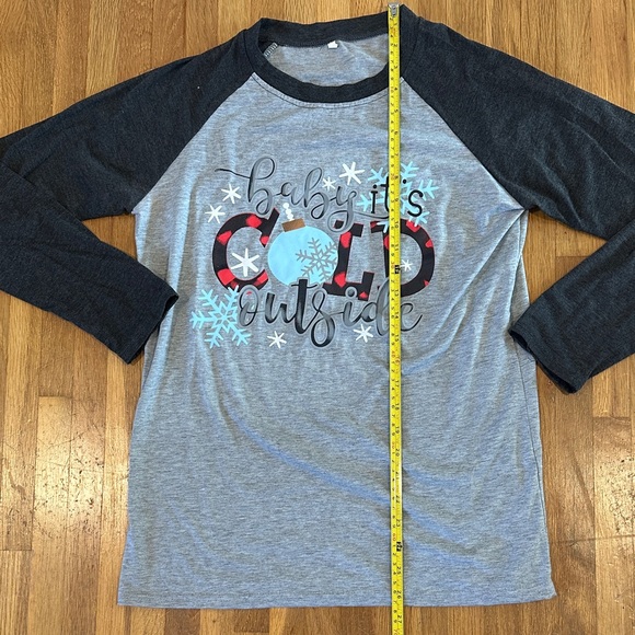 *last chance* Women’s Gray Winter Quarter Long Sleeve Shirt - Picture 5 of 11